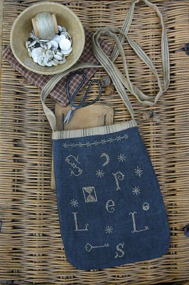 Stacy Nash Primitives - Spells Sewing Pouch