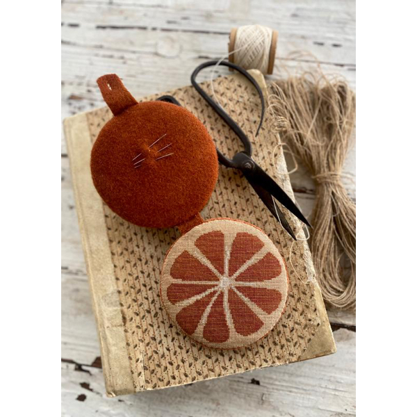 Stacy Nash Primitives - Velvet Tangerine Needle Book